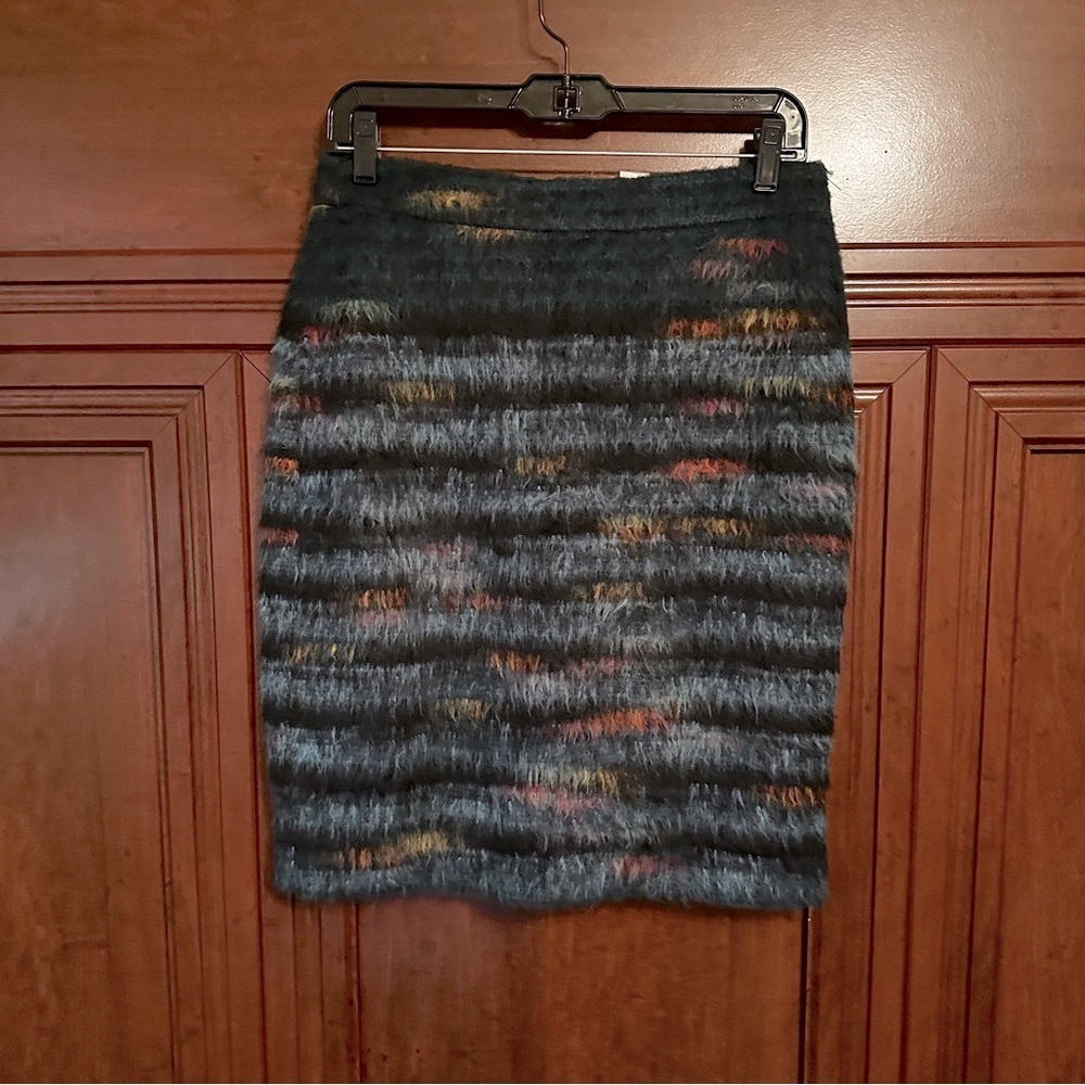 Anthropologie Maeve Feathered Wool Pencil Skirt size 6 - Picture 4 of 7
